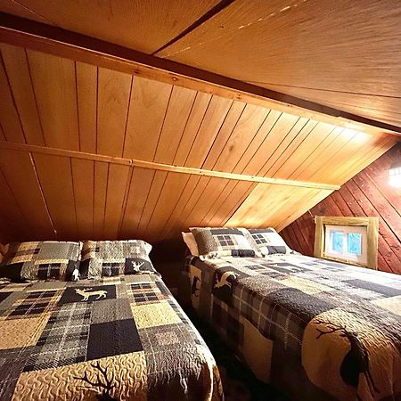 O Me, O Mio Cabin Near The Ausable River Exteriör bild